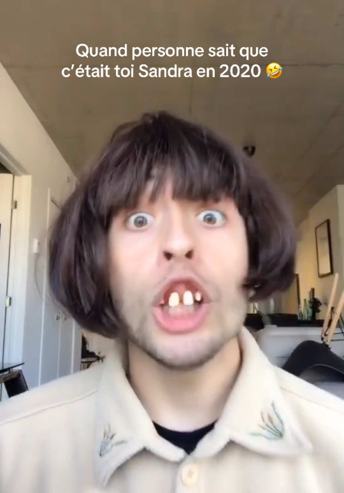 A post by @zozoduval on TikTok caption: Salut, moi c’est Sandra 🤣 Qui la reconnaît? 
