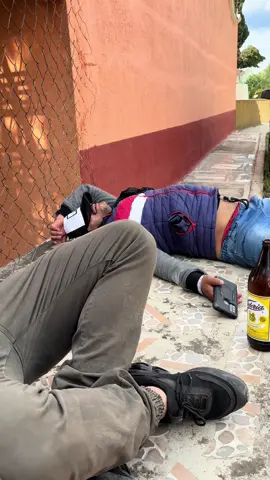 A post by @rutas_michoacan on TikTok caption: Te la mamo dice el Tavo 🤣. Soldado caído 
