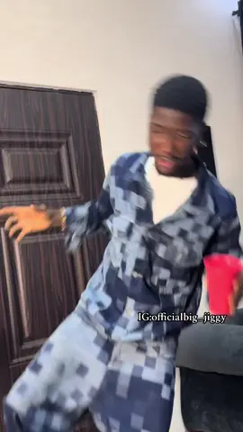 A post by @officialbigg_jiggyy on TikTok caption: I owe my fan a couple pucture this year but gorst leg go stream ada by @BIG BANJU thank me later cus melodies choke for the song #fypシ゚ #goviral #fypシ゚viral🖤tiktok 