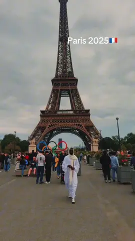 A post by @moussaafia14k on TikTok caption: #CapCut  Journe xassida parís 2025#CapCut #galsen_tiktok #españa🇪🇸 