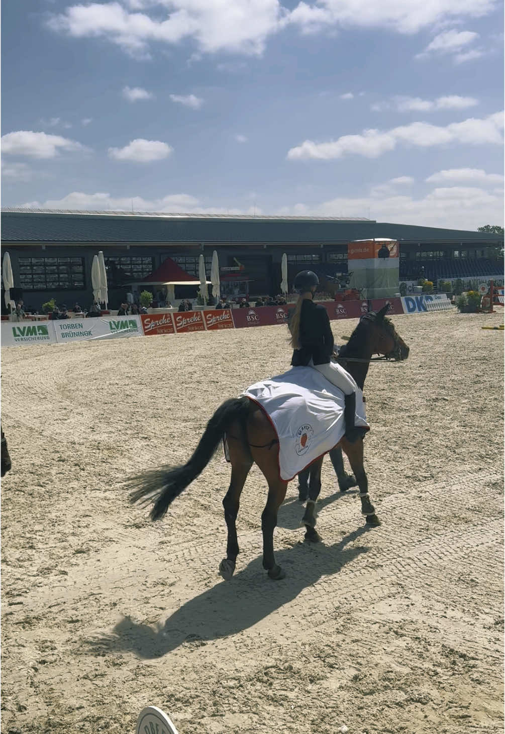 A post by @naomi.himmelreich on TikTok caption: Thank you my king 🥇 you are everything for me ♥️
