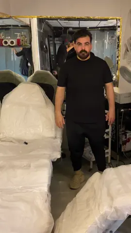 A post by @mahmoudgamalsalons on TikTok caption: لو هتيجي من بره بورسعيد تحجز علي الرقم ده 01222332882  #trend_barbershop #تنضيف_بشرة #SkinCare #رؤوس_سوداء 