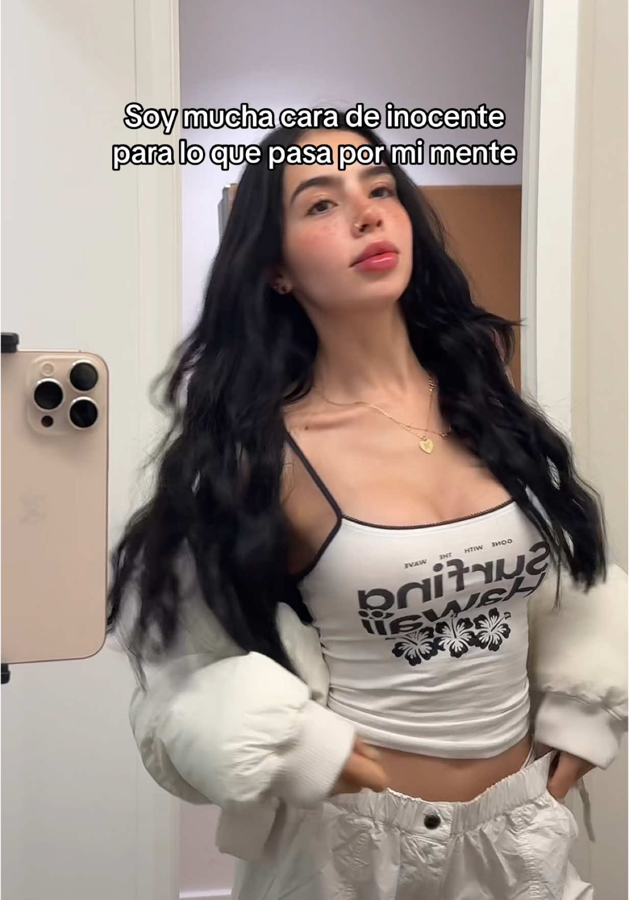 A post by @marianagrimaldii on TikTok caption: Es broma mami.