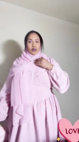 A post by @hayalove4 on TikTok caption: #onthisday #somalitiktok #somaligirls #goviral #somaliatiktok #sheinoutfits 