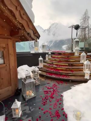 A post by @anm_tiktok_1 on TikTok caption: Alplere karşı romantik bir tatil 🛁 🏔 🌹 Kiminle buraya gitmek istersin ? Yoruma etiketle🎭