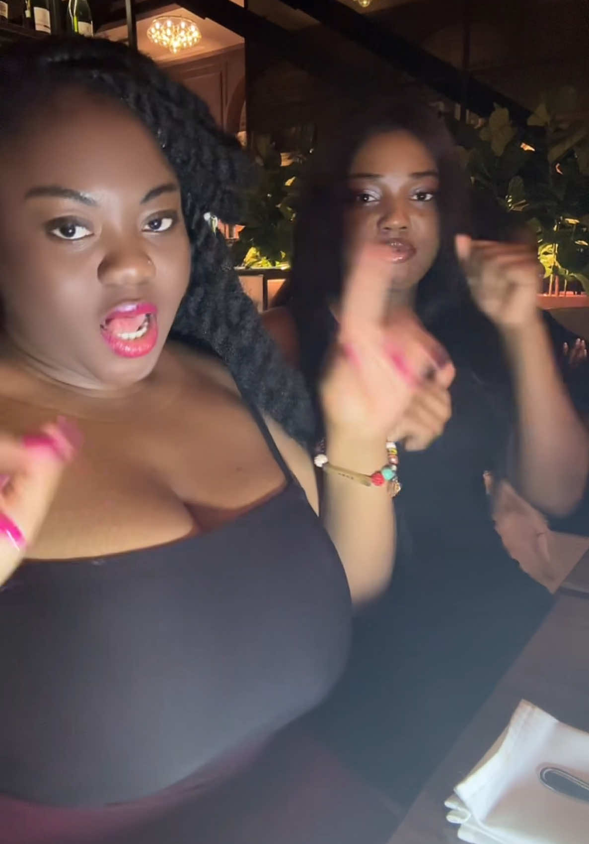 A post by @vibreusecanadienne on TikTok caption: #fypシ゚ 