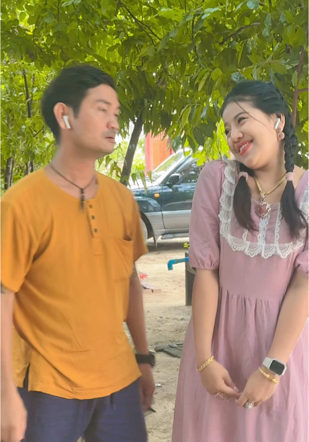 A post by @bomalay551 on TikTok caption: စက်ရုပ်ကလေးပေါ့@ချစ်တတ်သူကြီး #myanmartiktok🇲🇲🇲🇲 #foryoupage❤️❤️ #fyp 