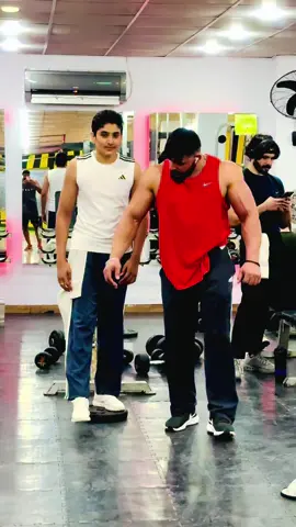 A post by @malik_beniameen on TikTok caption: Bro♥️@👑CHAND👑  #malik_beniameen Keda phr 