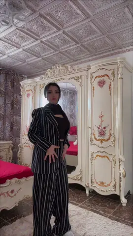 A post by @carmenofficyalll on TikTok caption: Șefa tuturor 😍