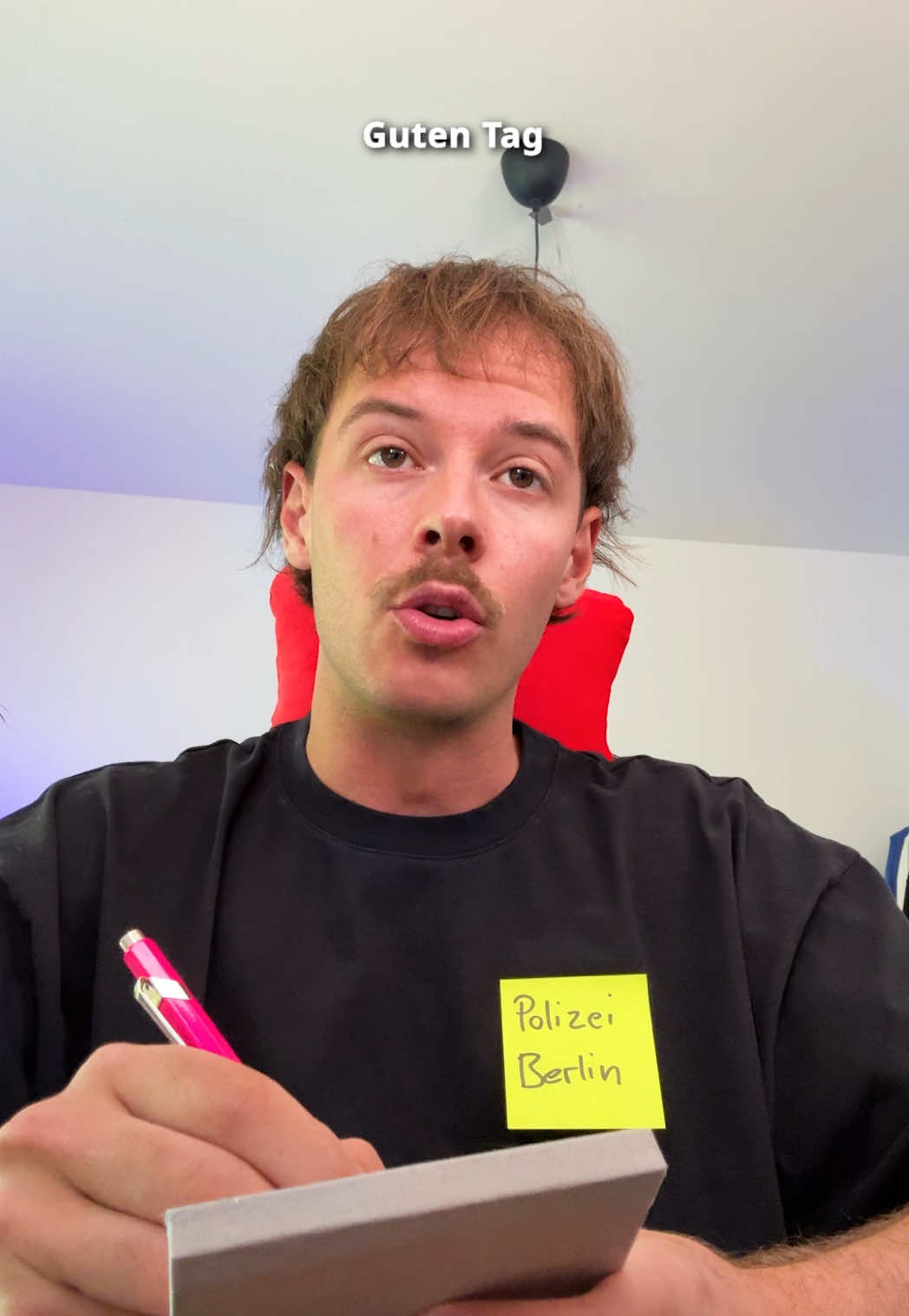 A post by @aditotoro on TikTok caption: @𝐙𝐀𝐇𝐈𝐃𝐄 bei der Polizeikontrolle