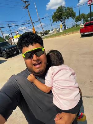 A post by @vicente_ochoa on TikTok caption: GRANIZADAS EN TEXAS @Rebeca lopez @ElfamousAlex 🥷🏼