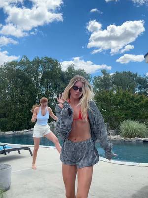 A post by @acquiredstyle on TikTok caption: Justice for @Cierra Miller in the back 