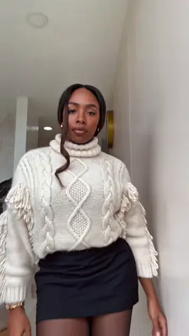 A post by @karensevillano7 on TikTok caption: “My fashion season is coming… 🔥🌟