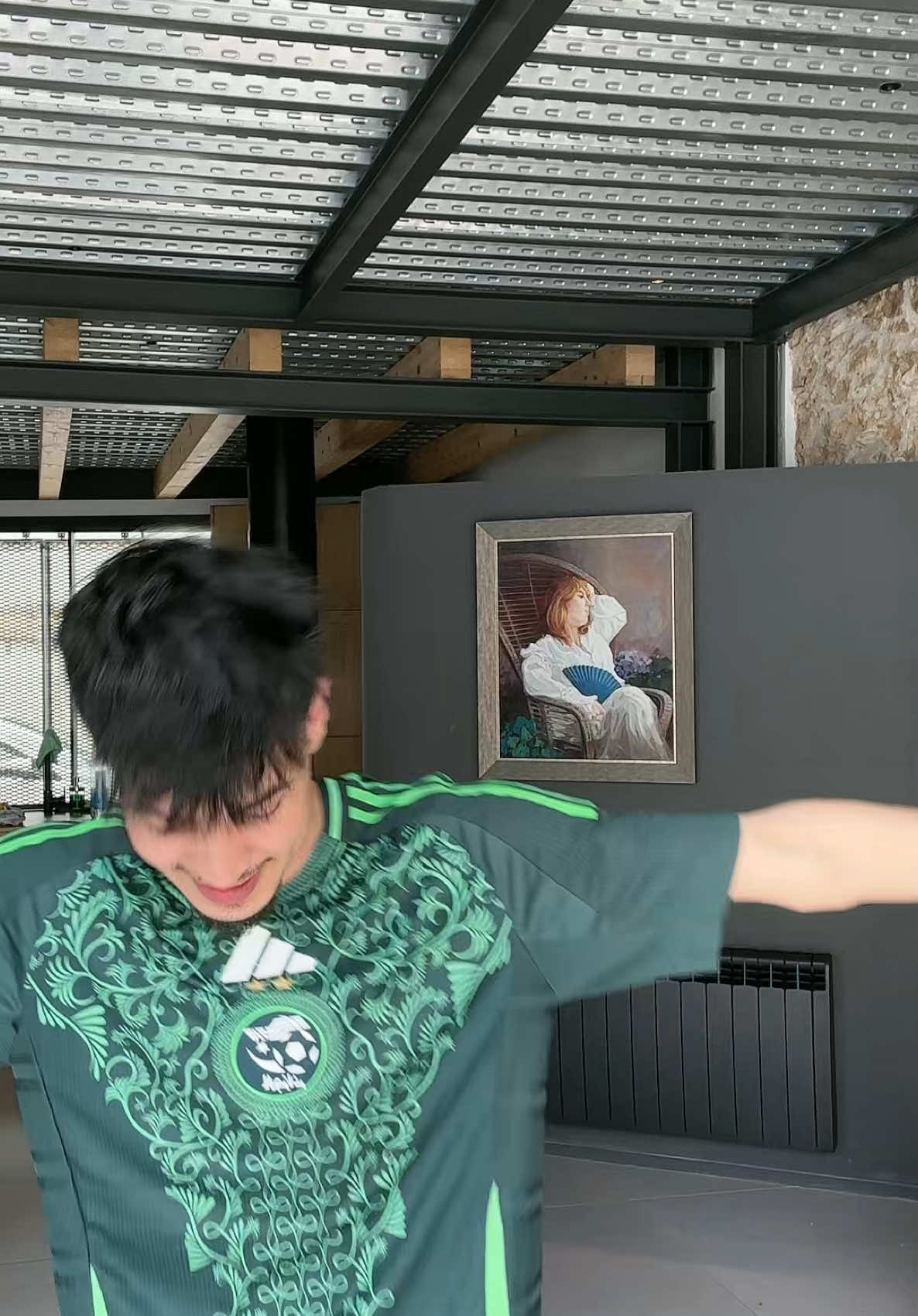 A post by @eldjenn on TikTok caption: Dnya thlali 🫣