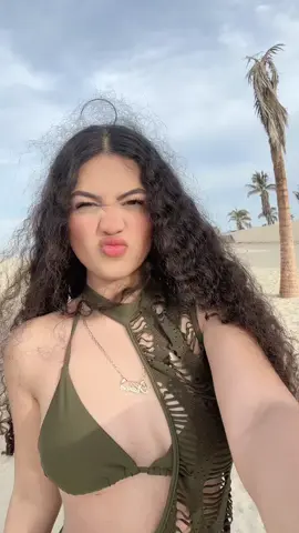 A post by @karenos11 on TikTok caption: Nuevas fotos en mi ig😂🫶🏻 Ig: Karen_os11