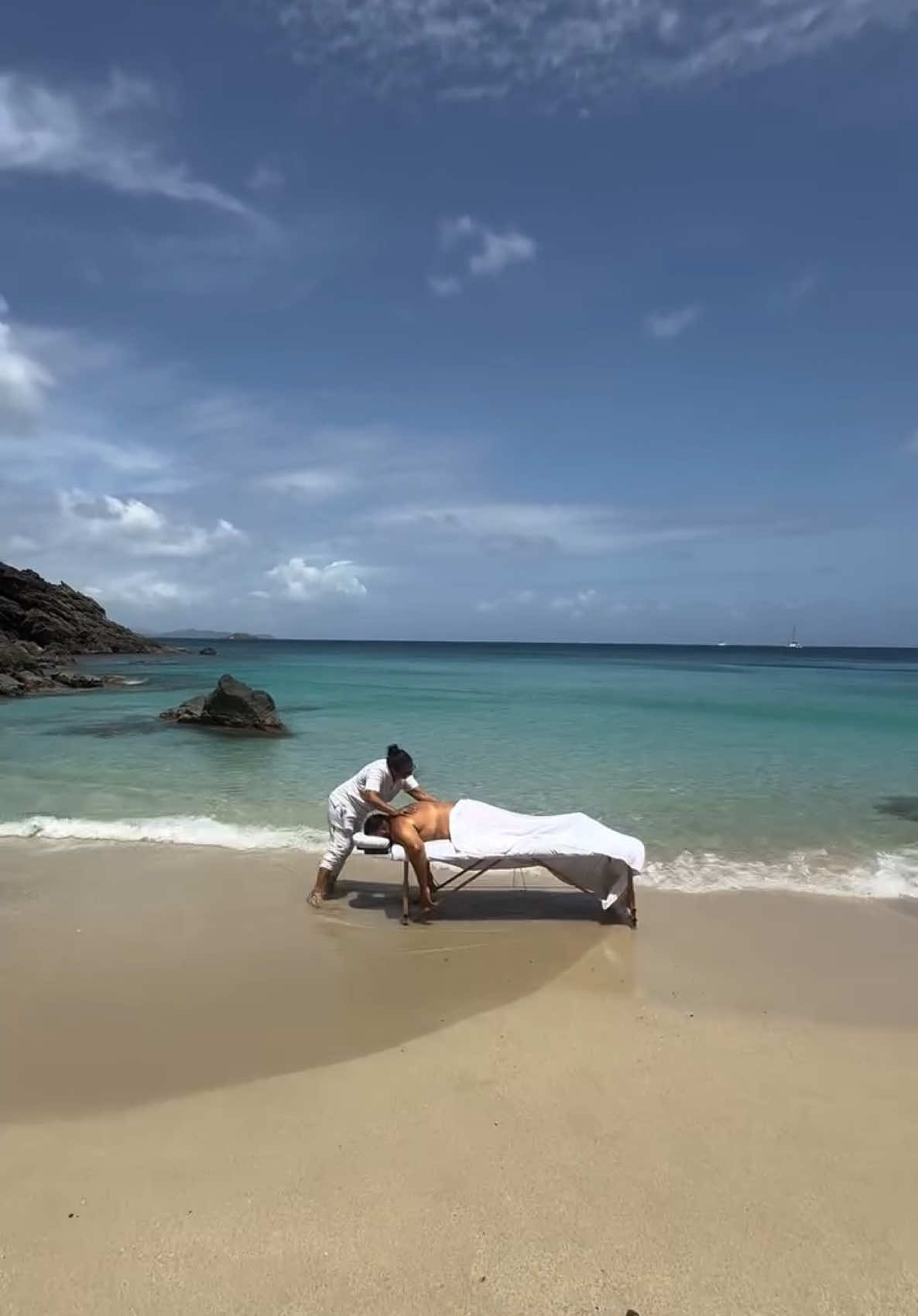 A post by @djkhaled on TikTok caption: ALBUM MODE TODAY SCHEDULE BREAKFAST BEACH 🏝️ THEN JUMP ON THE JET 🛩️ . THEN BIG STUDIO SESSION TONIGHT !  AALAM OF G🌎D  FANLUV WORLDWIDE WE IN ALBUM MODE !🌞🆙