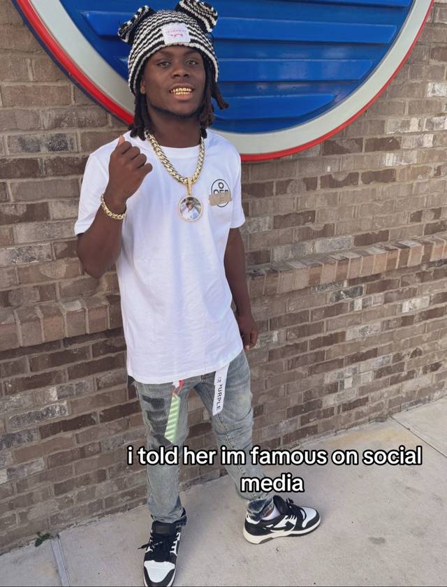A post by @mrflawdaaa on TikTok caption: i made it on stage after they doubted me and ian done yet🤣 #fyp #bossmandlow #mrflawda #trending #viral
