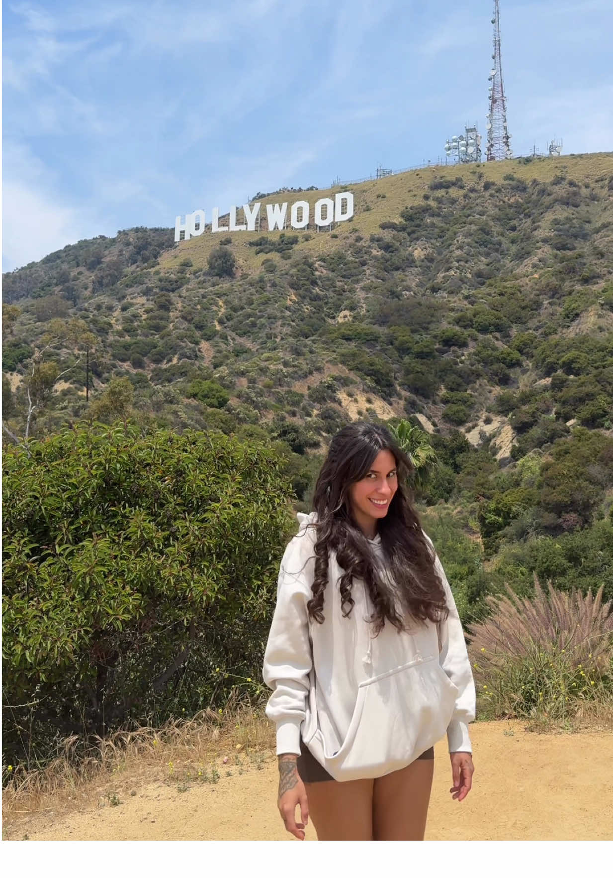 A post by @fernandamotafarhat on TikTok caption: Me in Hollywood 