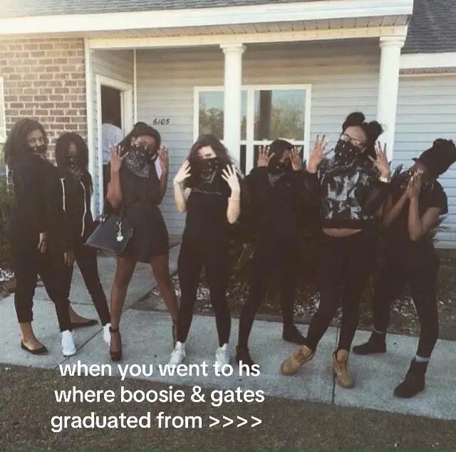 A post by @indiflwrx on TikTok caption: it rly was lit asf 💙🖤 #mck 