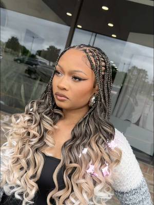 A post by @destineeshair on TikTok caption: Replying to @Bluephemy and did 🤭 @BeatsByDeb #detroitstylist #detroitbraider #detroithair #hair #hairstyles #hairtransformation #hairgoals #bundles #hairstyling #braidstyles #braiders #braidedhairstyles #westland #braidsmichigan #wig#wiginstall #michiganbraider #michigan #explorepage #explore #detroit #detroitbraider #dearborn #wigoligist #blackbraider #locstyles