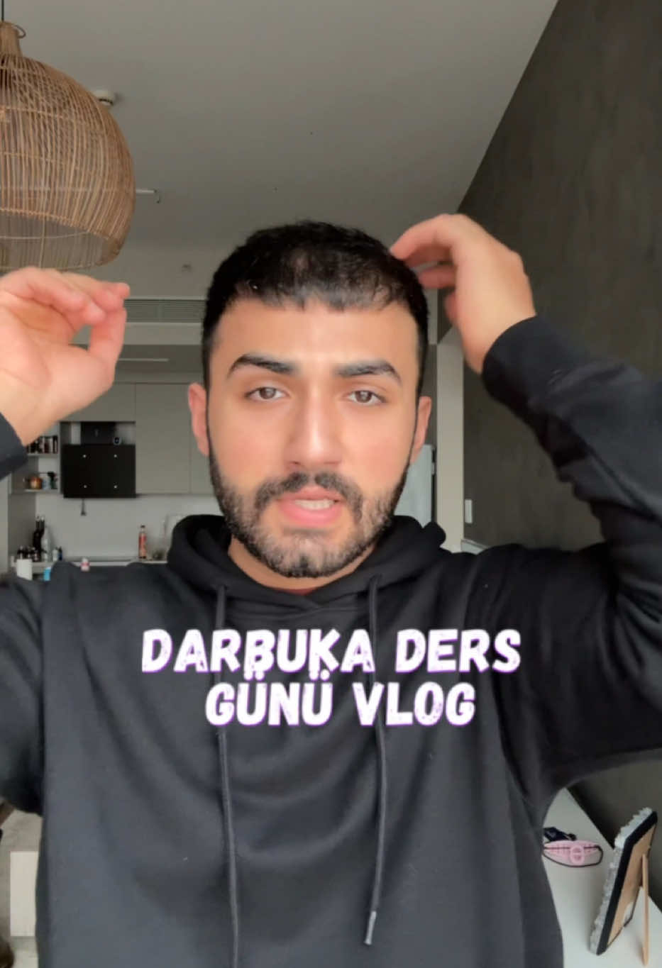 A post by @mertsaric on TikTok caption: Mini vlog 🌹 #kesfet 