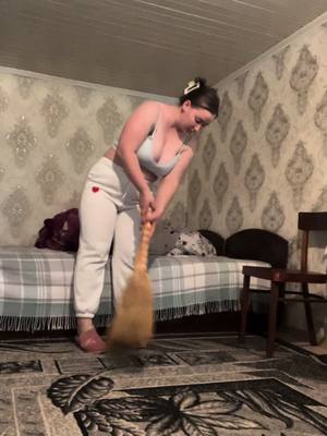A post by @mariakarapa_oficial on TikTok caption: 🤯🤯🤯