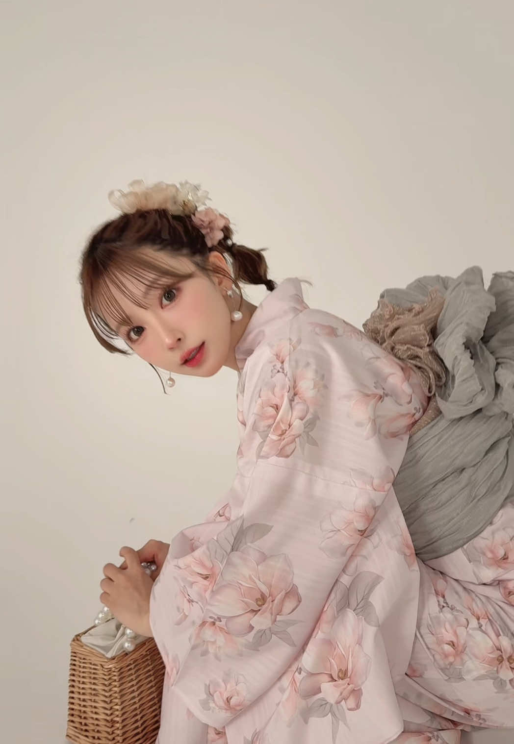A post by @yua_mikami on TikTok caption: とっても可愛い浴衣作りました🫶🏻#浴衣#浴衣女子 