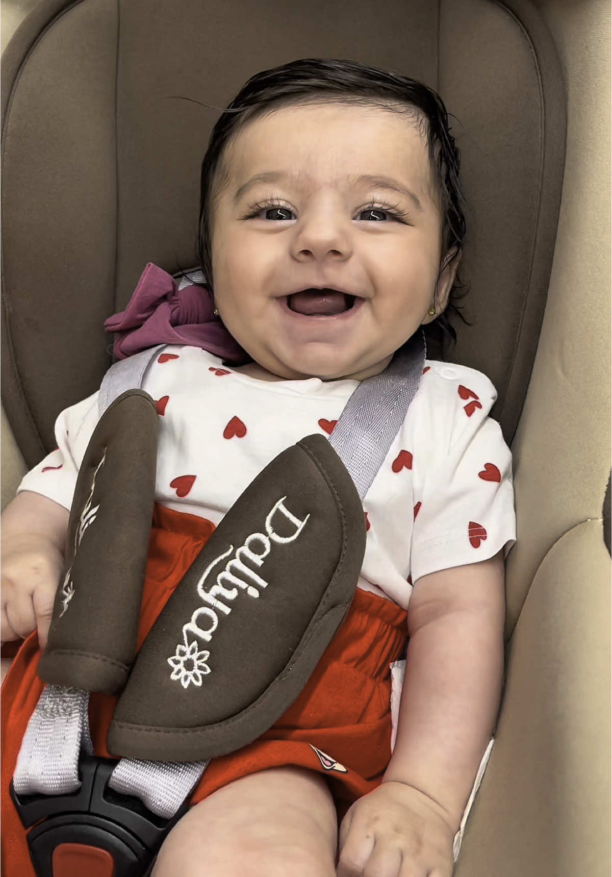A post by @deljansla on TikTok caption: #babygirl #baby 😘😘😘@Mosa Sla (موسى سلا) 