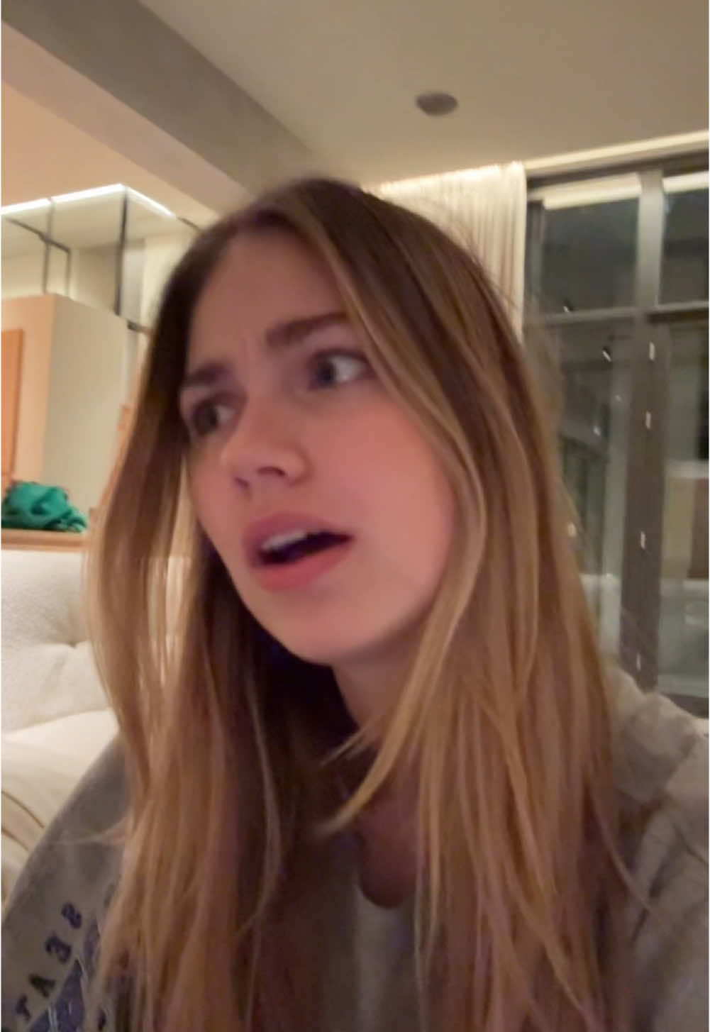 A post by @hutskoen on TikTok caption: ik wil aan het rad draaien