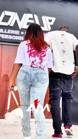 A post by @gaelletaglao02 on TikTok caption: J’ai reçu ma commande de chez  @Oneup offert par mon amour 😍 @Djina la coordination  Toujours accompagné de ma boisson favorite 😻 @Bbl Energy Drink  