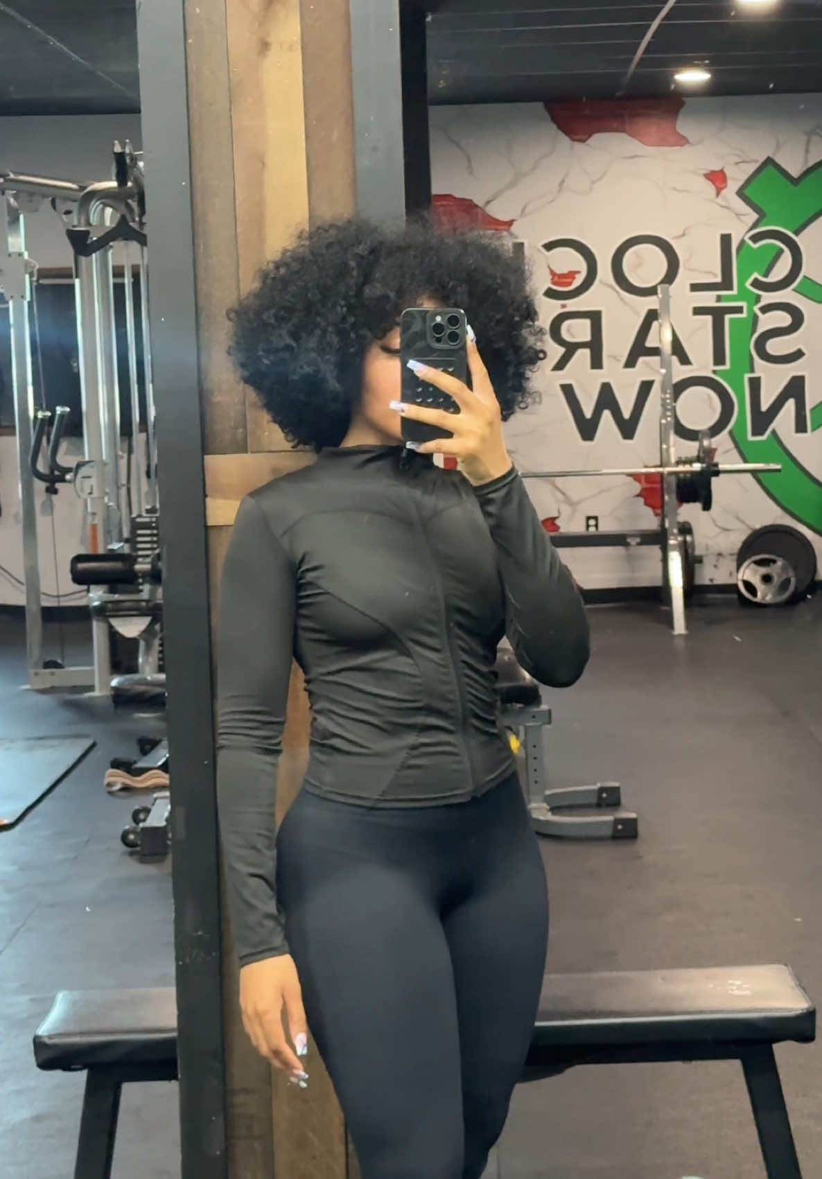 A post by @lelliessantiago on TikTok caption: LOCK INNN  @EileenT.Fitness | NJ Trainer #MaestriDelPov #fyp #foryou #fy #grmw #gymtok #gym 