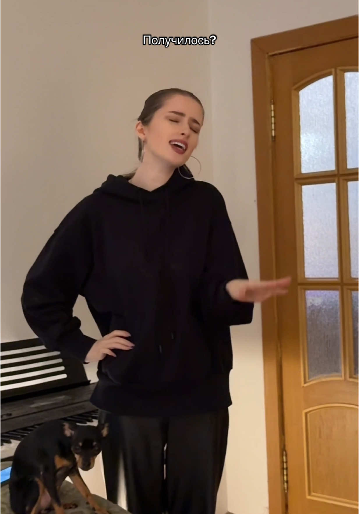 A post by @alinaandkristinaa on TikTok caption: Алина тоже решила попробовать