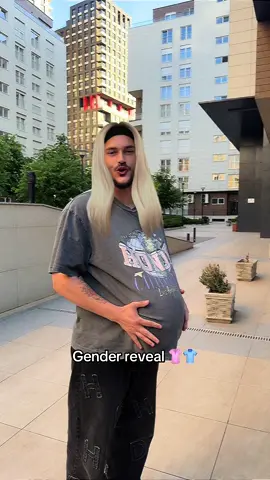 A post by @arjanlekaj on TikTok caption: Qka po menoni ju mashkull a djal ? #arjanlekaj 