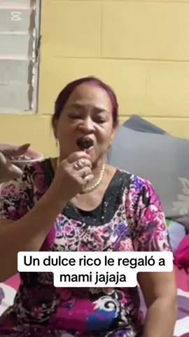 A post by @yomisantos7 on TikTok caption: Se me hizo agua la boca jajaja 🤣 #fyp #fypシ 