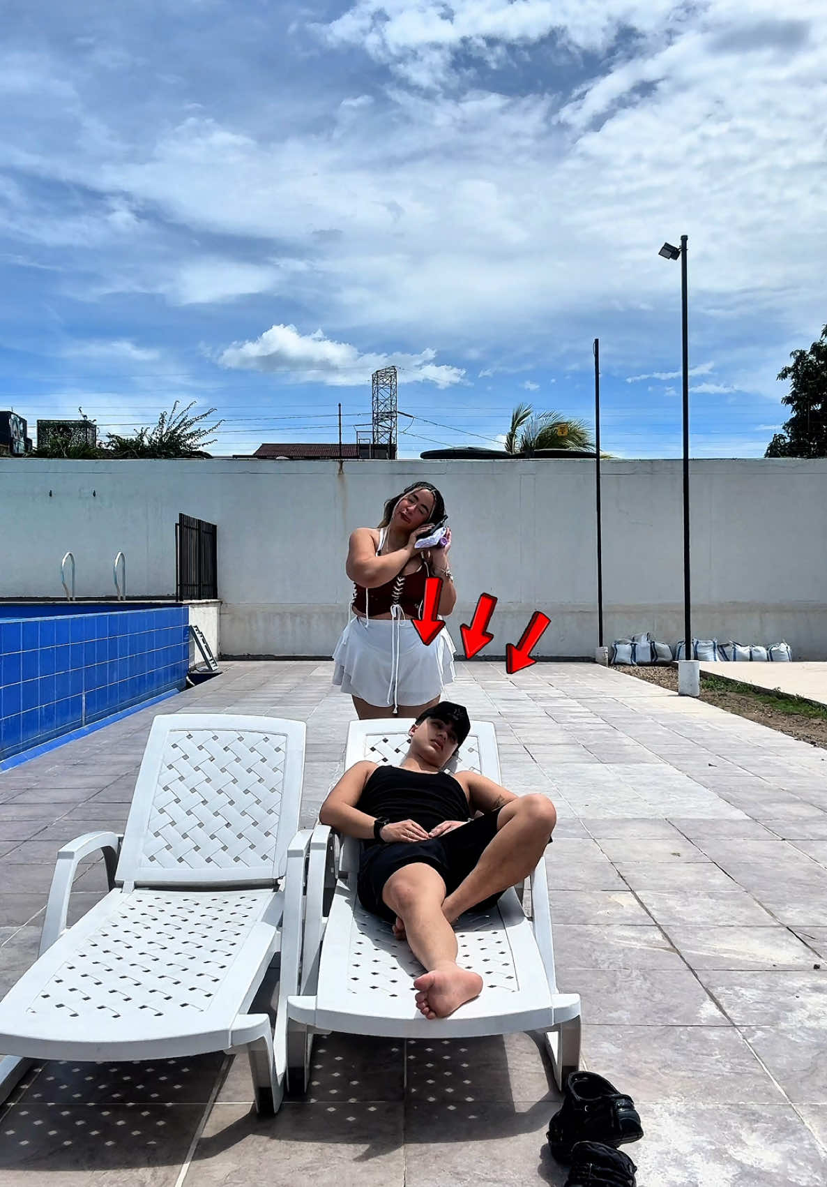 A post by @soymaaleja on TikTok caption: Creo que añañai se molestó 🥹 pero mi depilador de @OMGBelleza no me falla 😅 es el mejor 😍! #parati #soymaaleja #fyp 