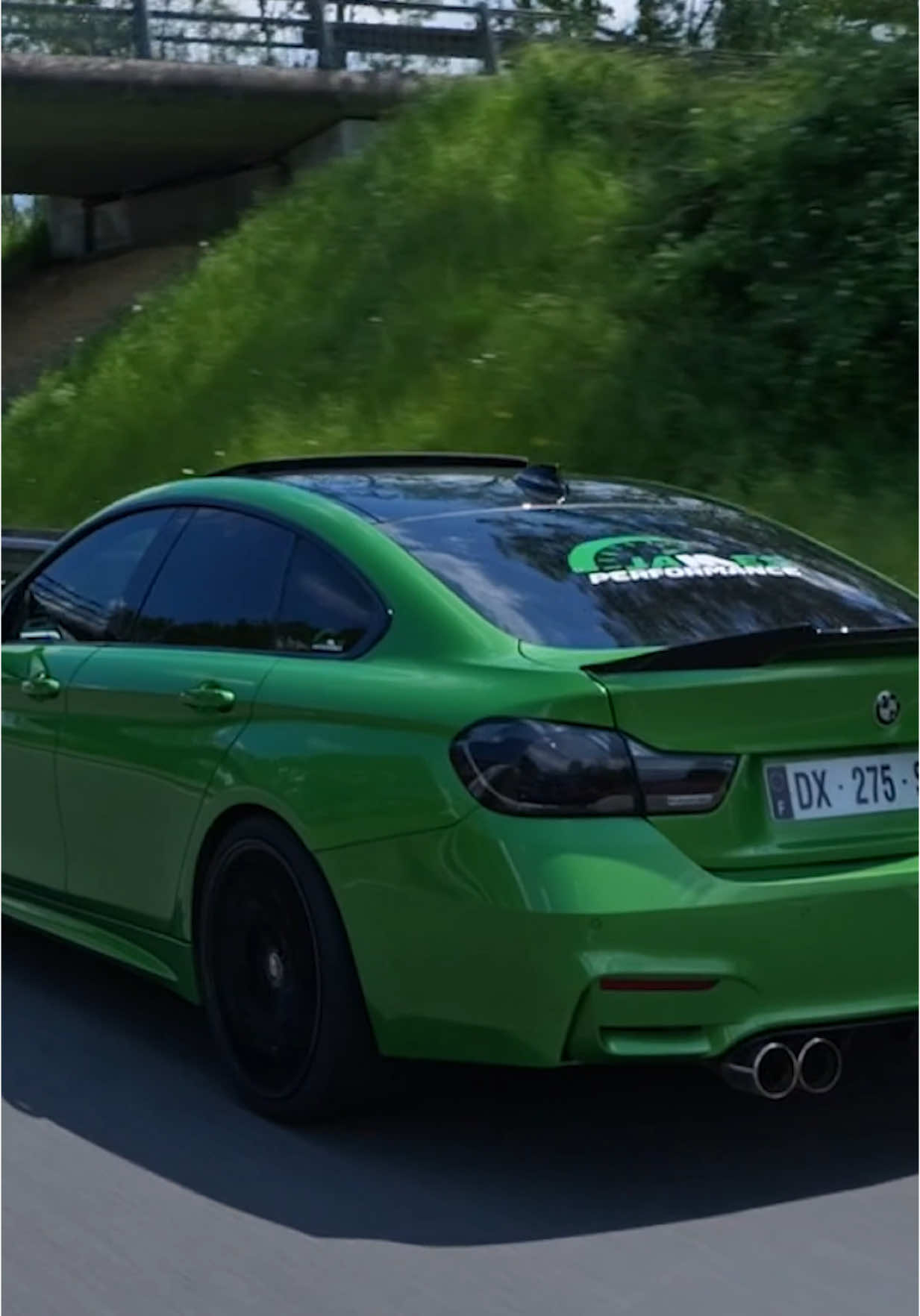 A post by @jamesperformance on TikTok caption: En 435i j’ai plus de permis 🥲#jamesperformance #cartiktok #pourtoi #tdipower #bidouilleetcompagnie #972 #youtube ##achillelenwaw #tdi #run #mosquitos #drag #400hp #fyp #pourtoi 