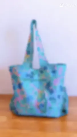 A post by @bodysamuka on TikTok caption: #sewwithkorpo #totebag 