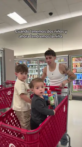 A post by @augustogimenez on TikTok caption: Ellos dicen que si 😏 @مشعل تمر | Mishaal Tamer 