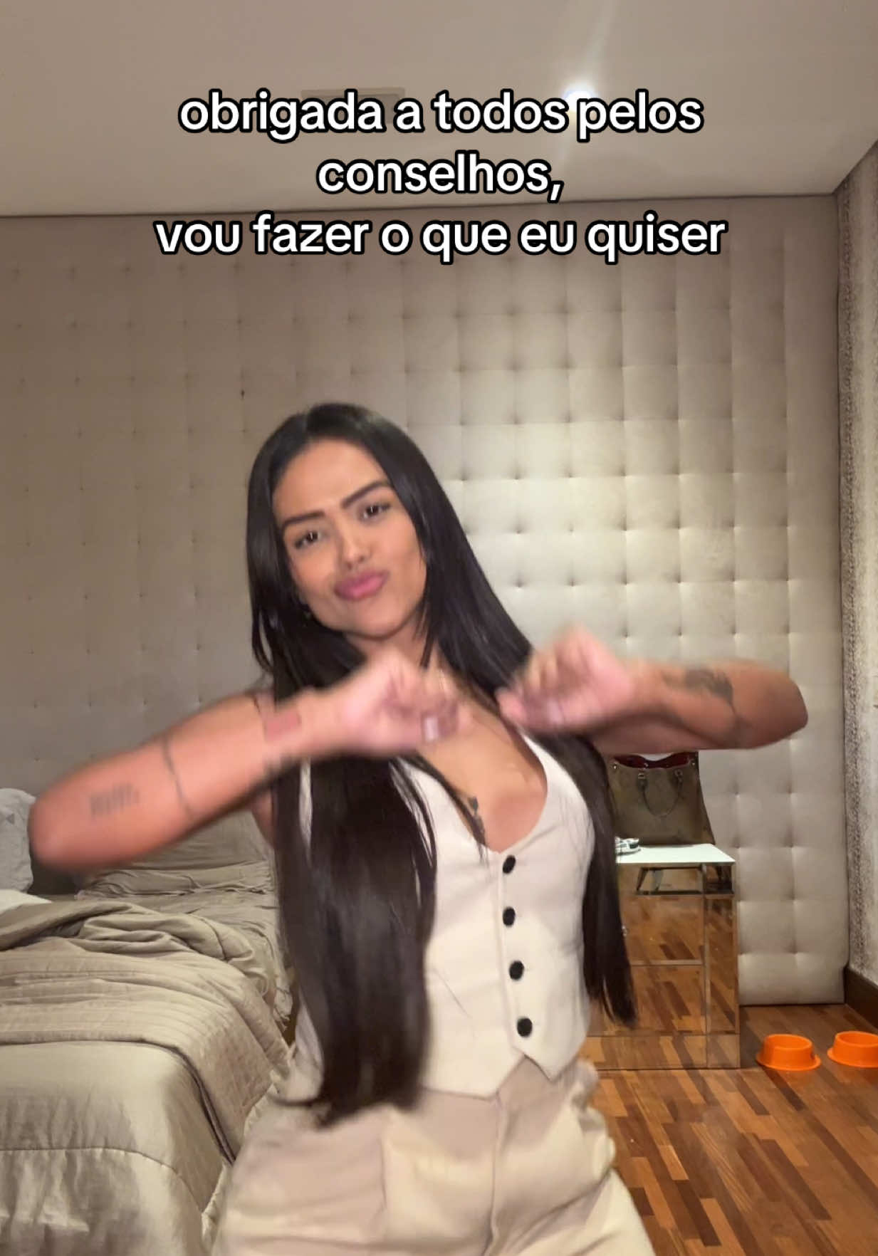 A post by @camilaloures on TikTok