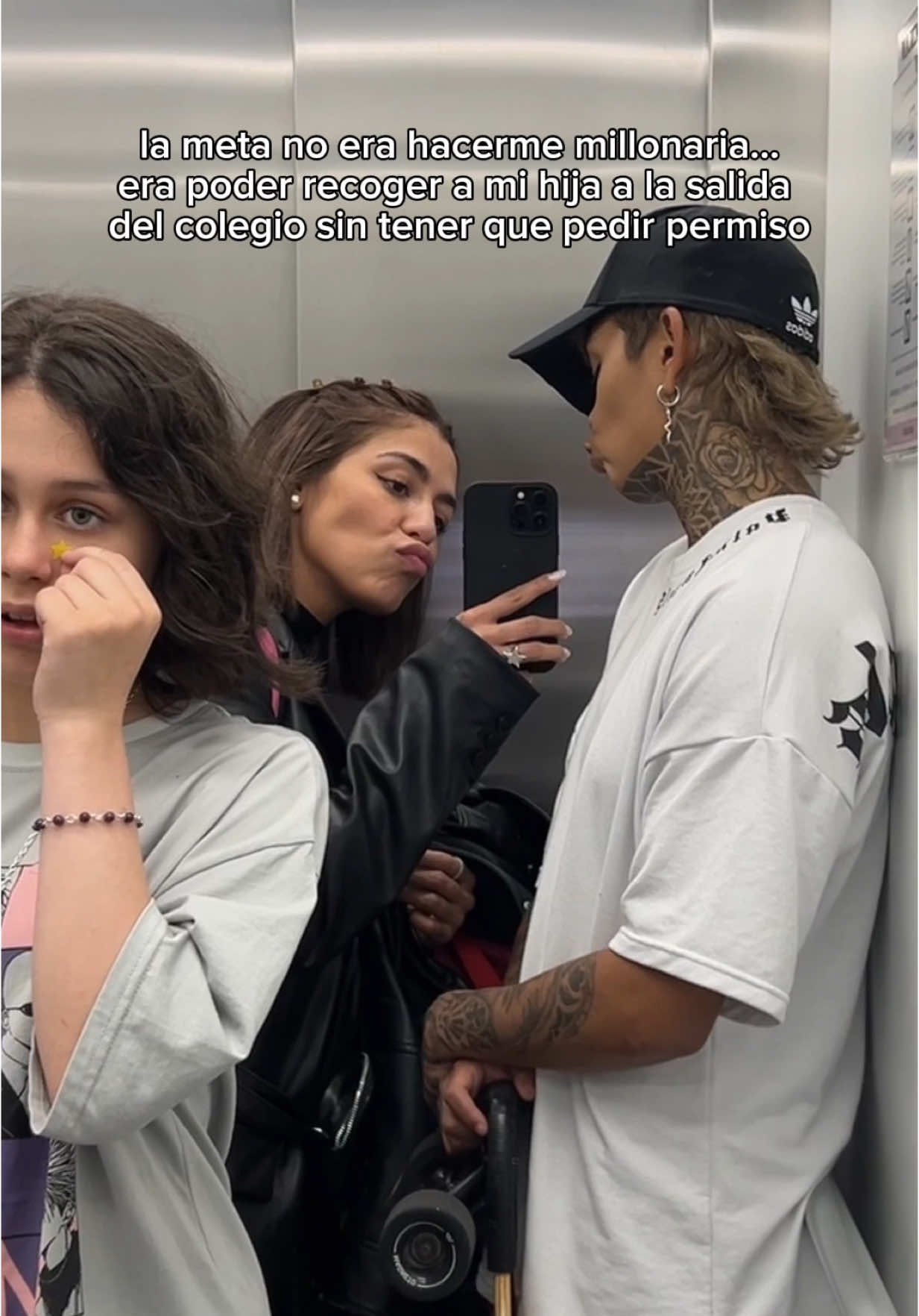 A post by @alebananaa on TikTok caption: Gracias vida 🥹❤️‍🩹
