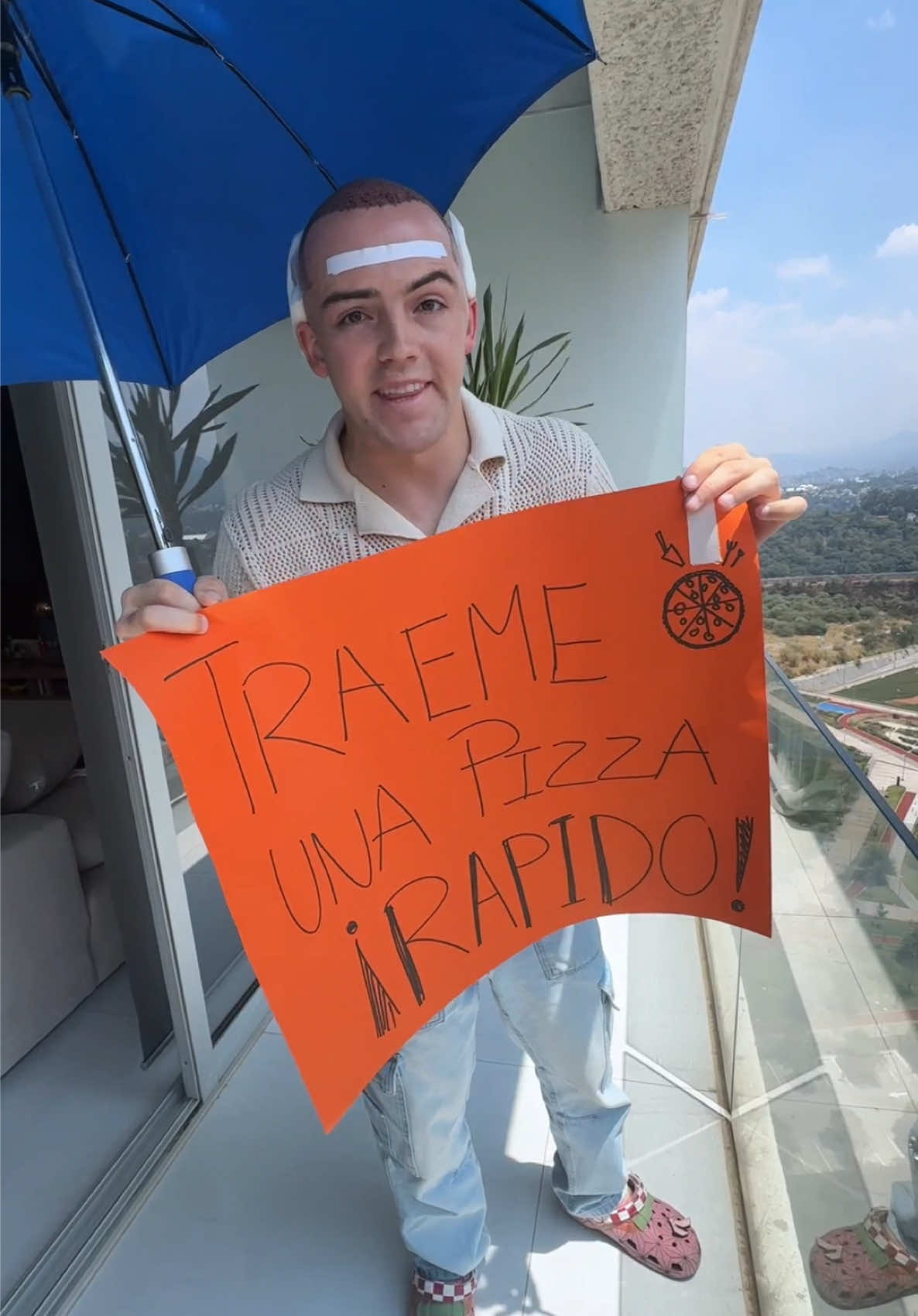 A post by @patricio_razo on TikTok caption: Sean rápidos o moriré de hambre 😰