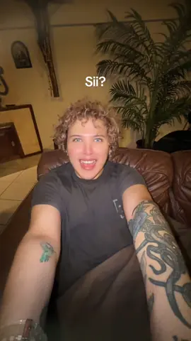 A post by @robdawe on TikTok caption: Yo y las finanzas 🫠 