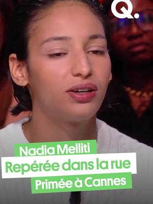 A post by @quotidienofficiel on TikTok caption: « Je me suis dit que c’était une blague ». Prix d’interprétation féminine à Cannes pour le film de Hafsia Herzi « La petite dernière », Nadia Melliti, 23 ans, raconte comment elle a obtenu le rôle qui va très certainement changer sa vie. #actu #onregardequoi #Cannes2025 #cinema #interview #quotidien