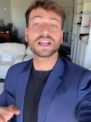 A post by @lawtips on TikTok caption: Con nuestra ley hasta el despido más obvio puede no serlo. 
