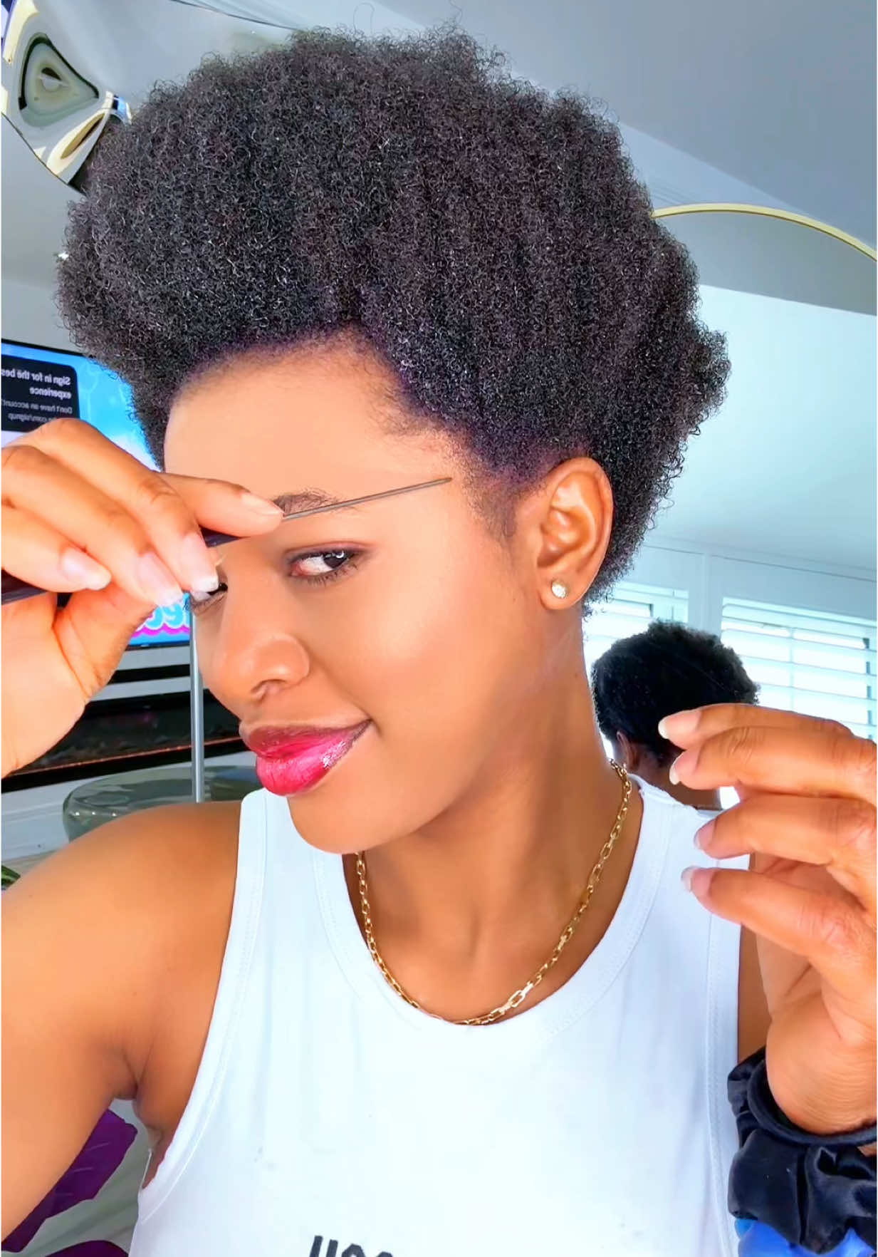 A post by @olivia_chukwu on TikTok caption: Simple cornrows to install my wig 🤩 #olivia_chukwu 