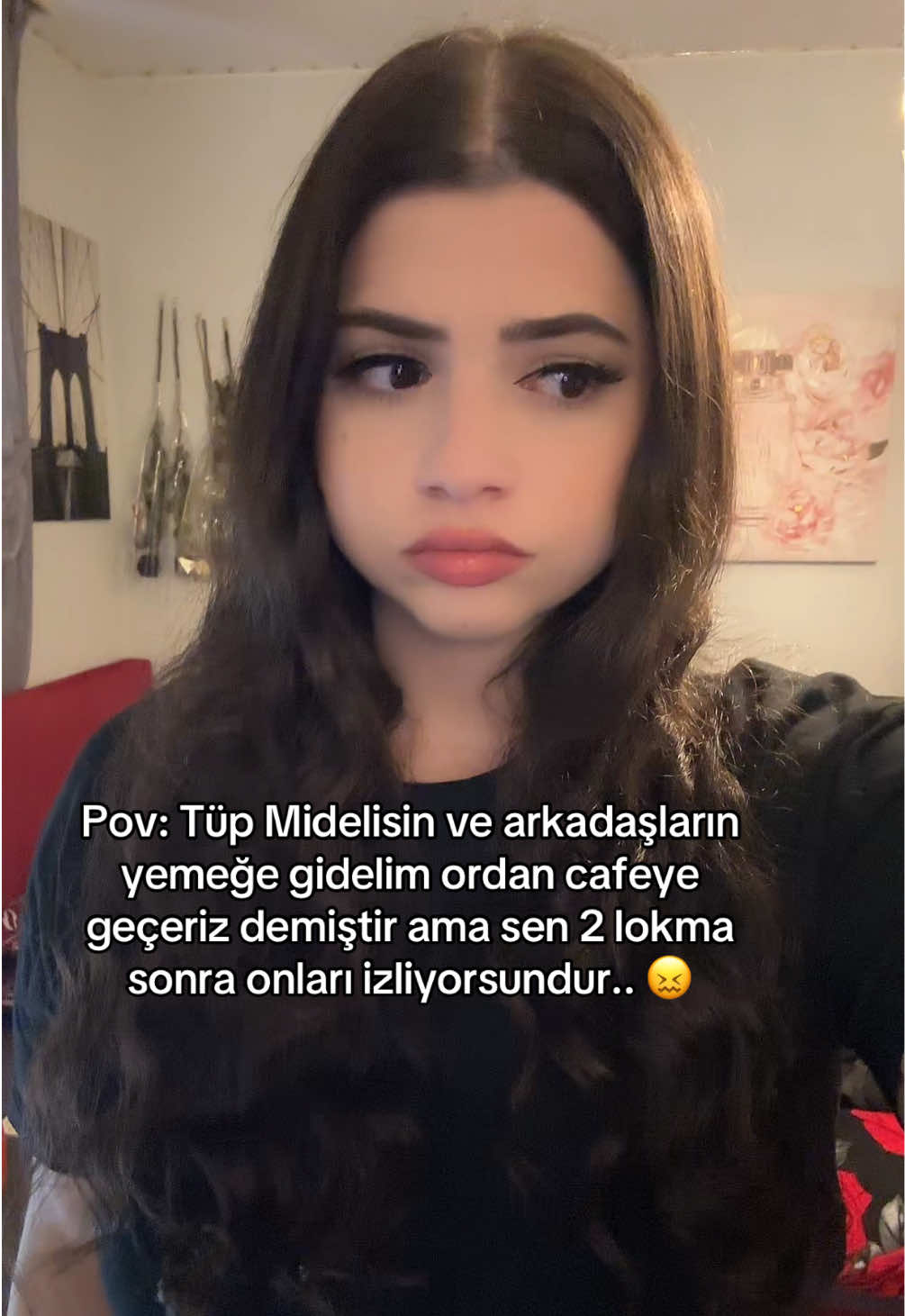 A post by @tugcedmr61 on TikTok caption: En iyisi evde kalmak😁 #tüpmide 
