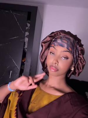 A post by @mahdia1432 on TikTok caption: 🤎#mahdia #darawiishgirl🐎 