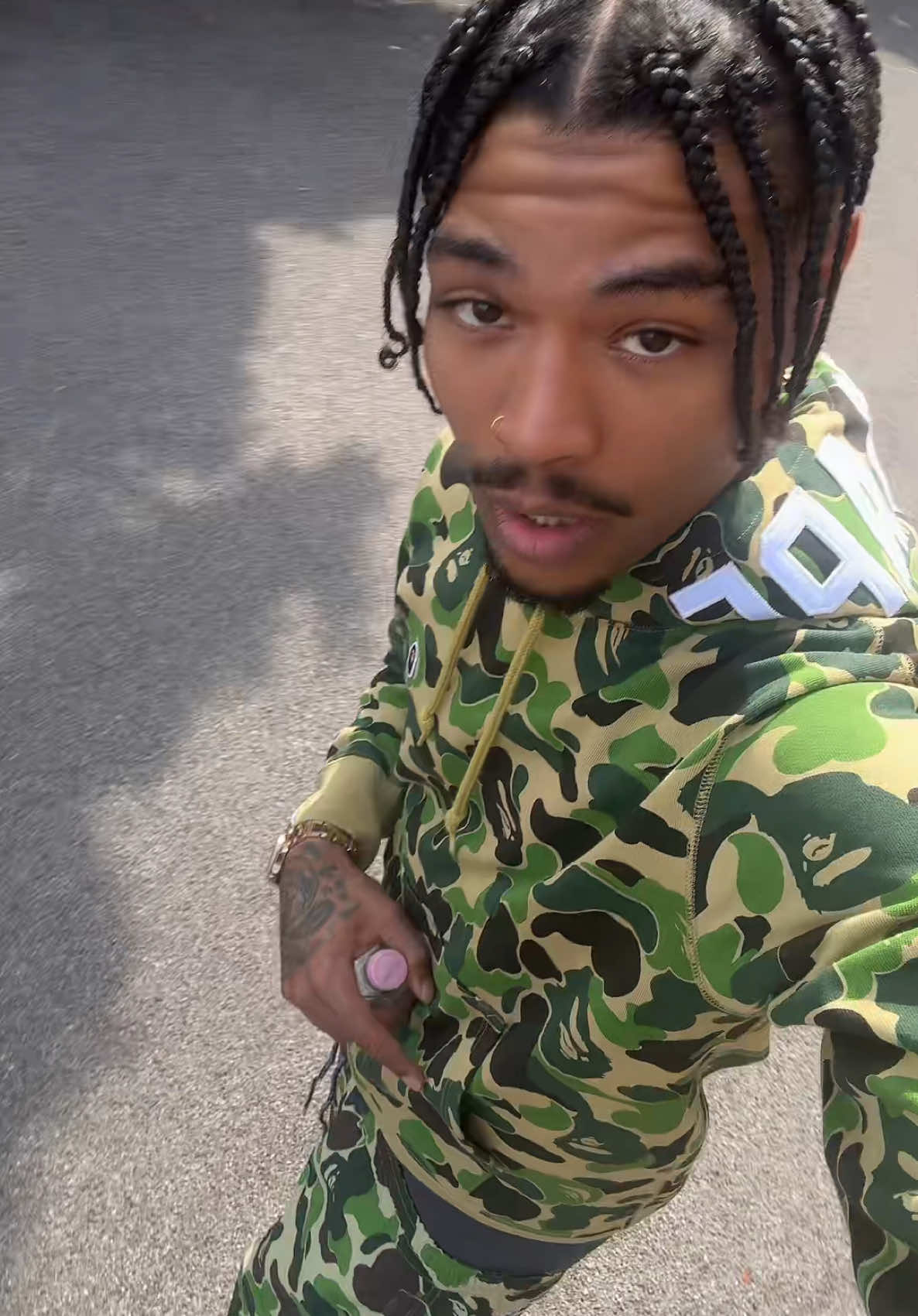 A post by @artiestar on TikTok caption: New Scat in Bico..