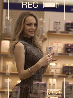 A post by @unlabeled_ on TikTok caption: Anzeige 💘| Endlich darf ich sie euch vorstellen, die neuen Stars meiner Skincare-Routine: der Liquid Refiner und das Instant Glow Serum von @NIVEA DE ✨ #ownyourglow Schreibt mir einfach was süßes in die Kommentare und ich verlose 10 Skin Glow Boxen an euch! Teilnahmebedingungen findet ihr in meiner Bio. Stay tuned, es kommt noch was extrem krasses auf euch zu! 💞 Jetzt erhältlich bei @dm-drogerie markt ! @drogerie_blogger_pro #luminousskinglow #glowitup #neubeidm #dmneuheiten