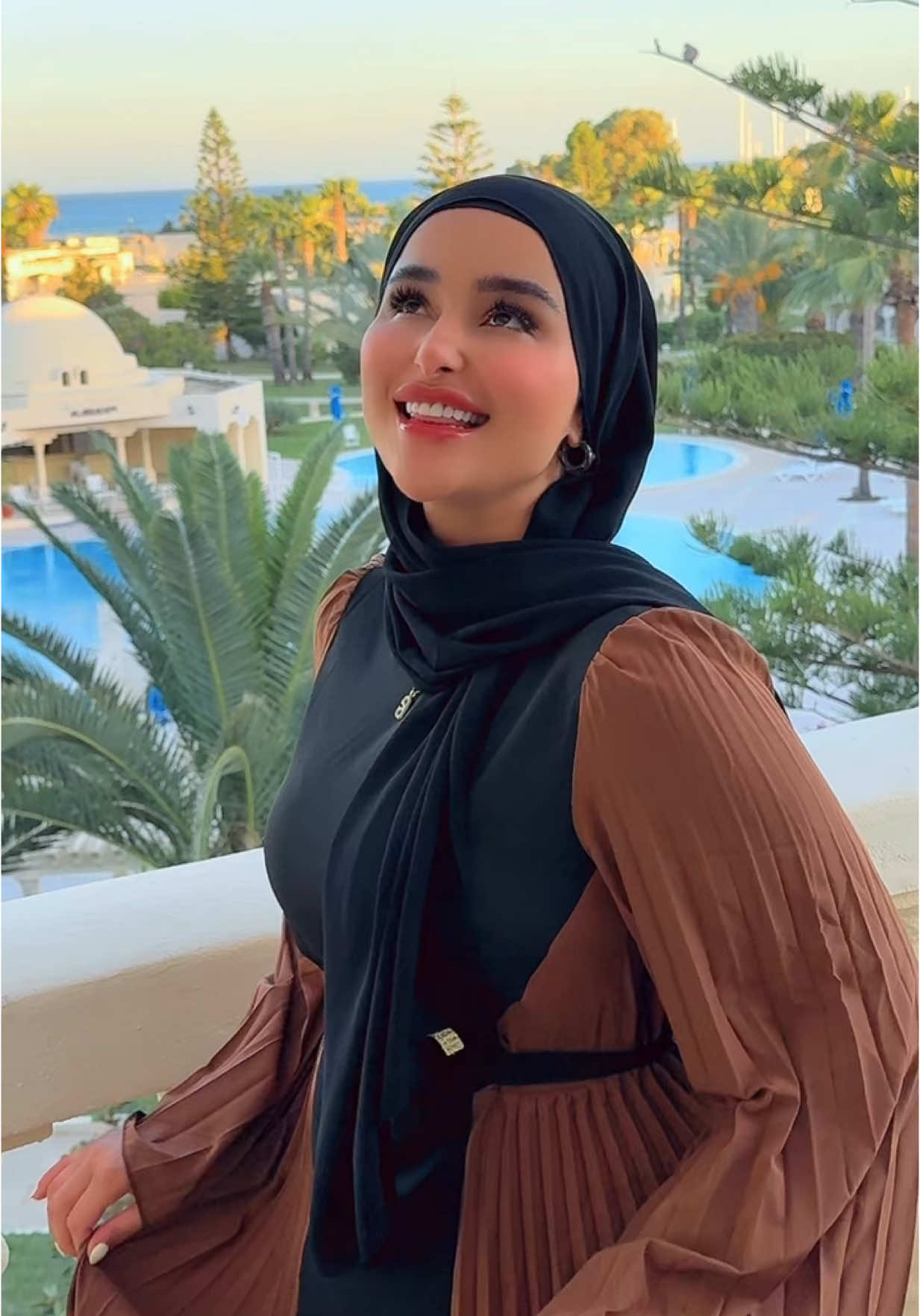 A post by @douhalaribiii on TikTok caption: منشن اكثر شخص تحبو من مشاهير 📌#اكسبلورexplore #اكسبلور 